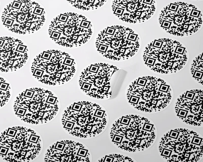 Custom QR code labels, Round QR code stickers
